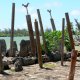 48- Les Unus, pieces de bois sculptees rituelles 